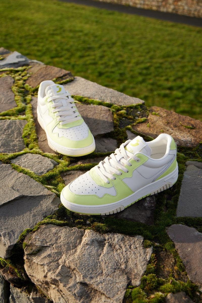 color Off White/Lime Green