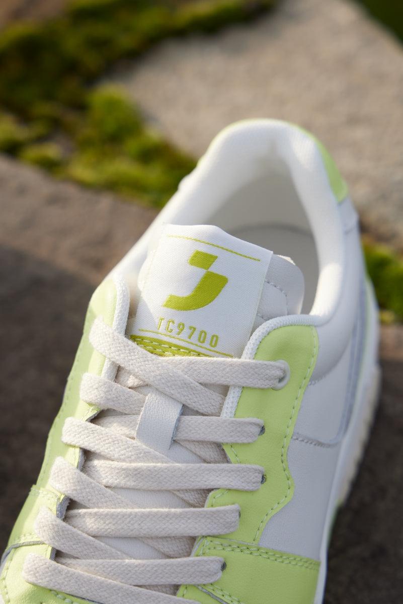 color Off White/Lime Green